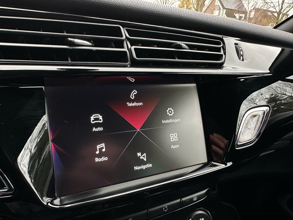 Ds Ds 3 1.2 puretech so chic // automaat //