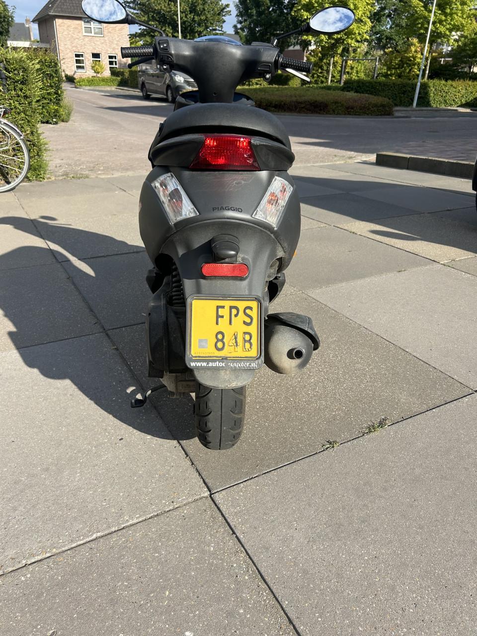 Scooter (Piaggio Zip 4-Takt 2023)