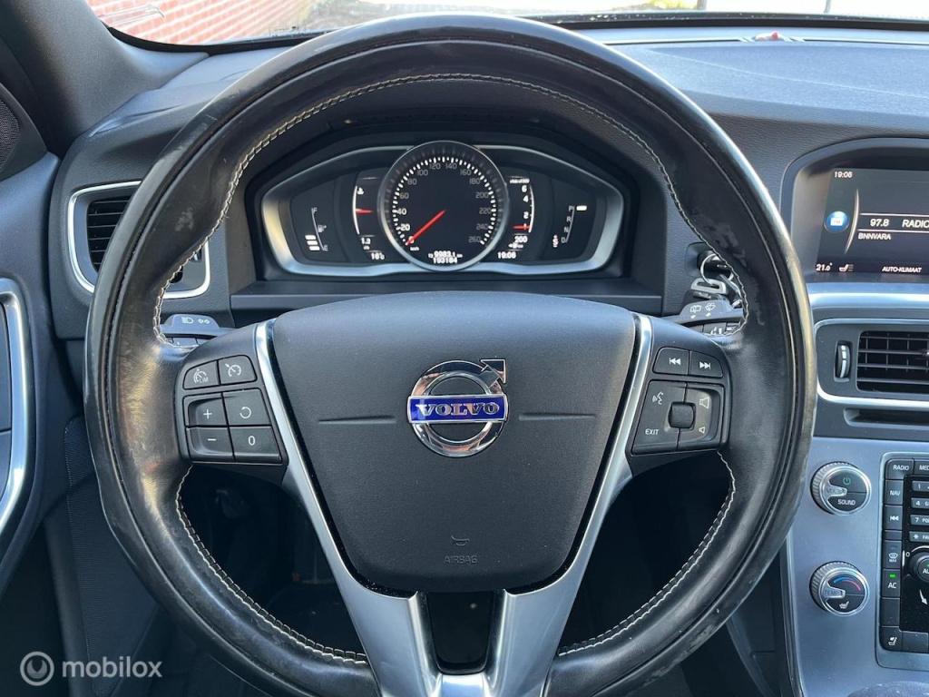 Volvo V60 1.5 t3 polar+ dynamic | orig. nl | leder | trekhaak