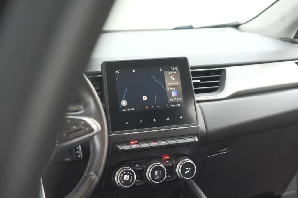 Renault Captur tce 130 edc intens | trekhaak | adaptieve cruise control | c