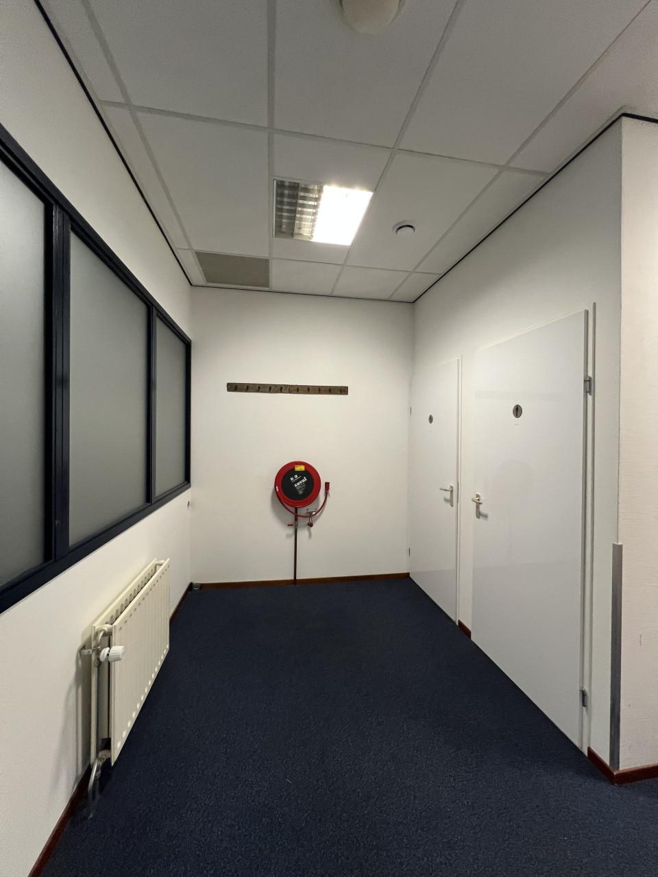 Te huur 90m2 nette kantoor/bedrijfsruimte Goes