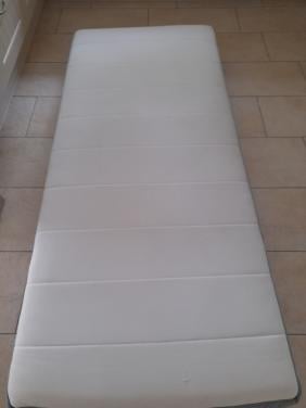 Matras 90 x 200 x 20 (in goede staat )