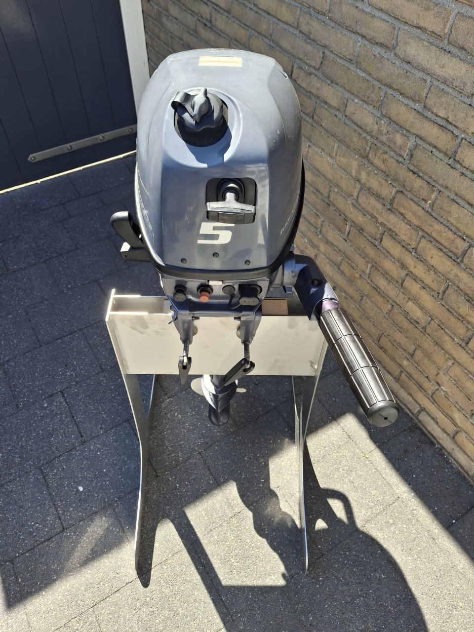 Splinternieuwe rubberboot in doos met yamaha 5pk 4 takt