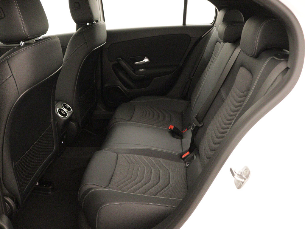 Mercedes-Benz A-Klasse 250 e star edition | dodehoekassistent | parkeerpakk