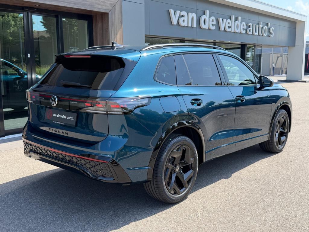 Volkswagen Tiguan 1.5 etsi 150pk dsg r-line | black line | 360 camera | sta
