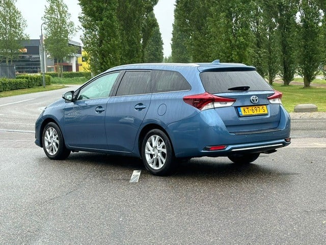 Toyota Auris touring sports 1.8 hybrid lease pro | panoramadak | stoelverwa