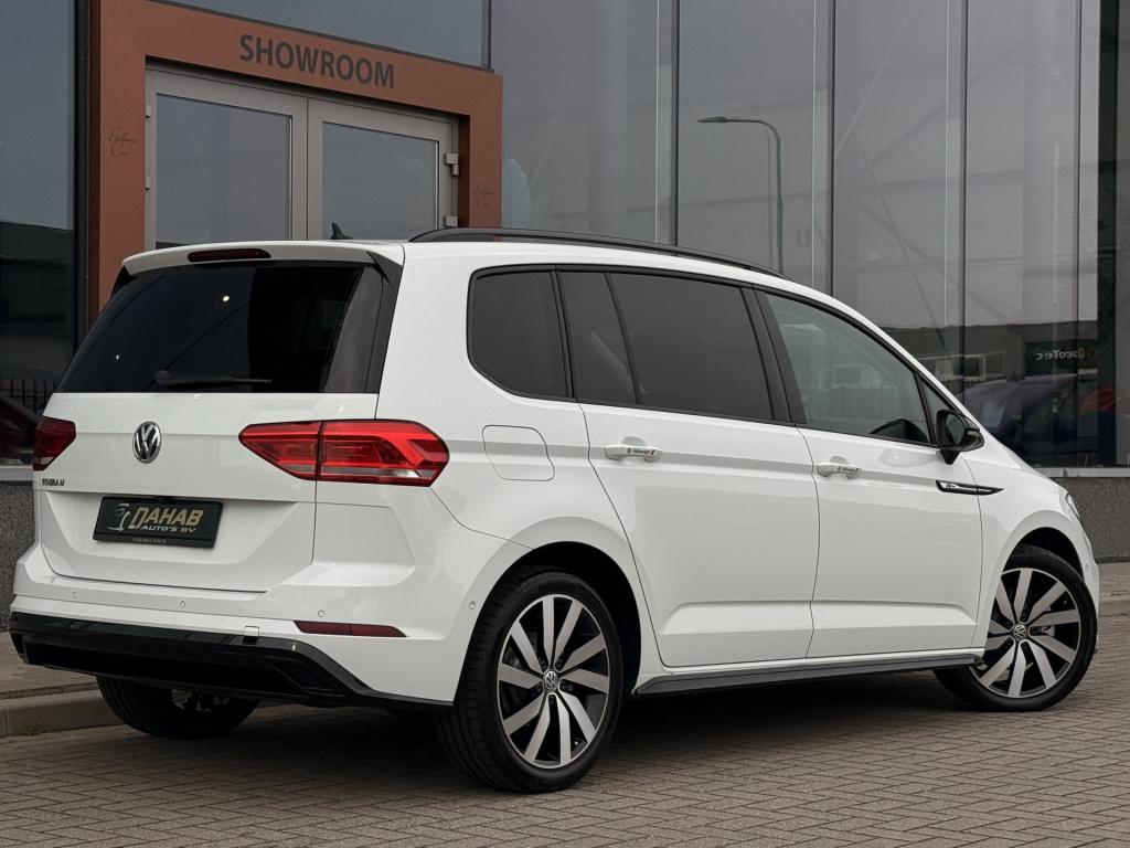 Volkswagen Touran 1.5 tsi highline business r 7p | acc | achteruitrijcamera