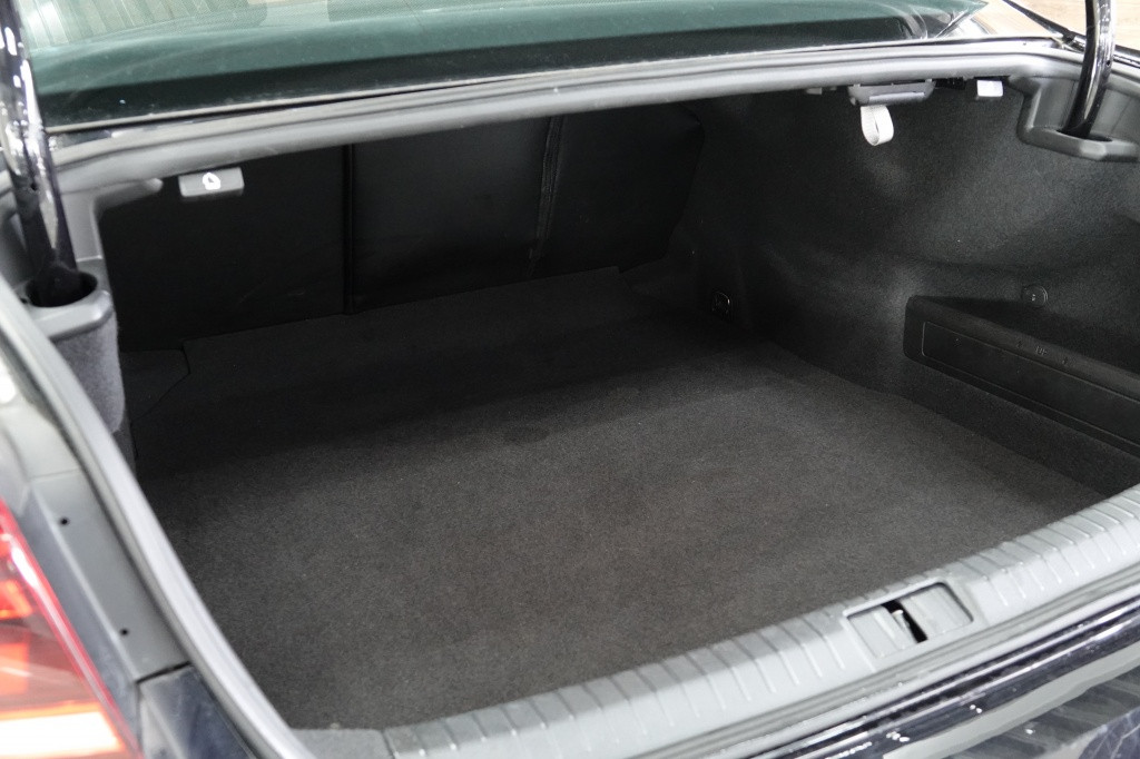 Volkswagen Passat 1.6 tdi | acc | carplay | camera | pdc |