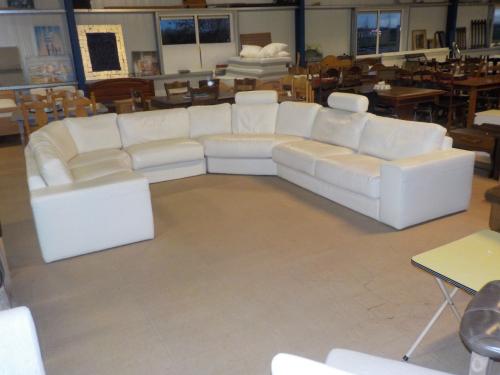 In zeer goede staat mooie kwaliteit leren hoek/hoek bank