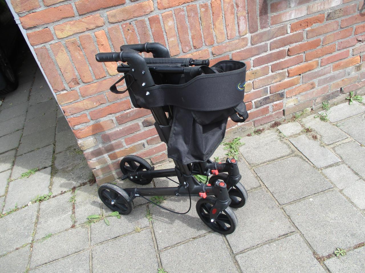 Meervoudig opklapbare rollator te koop