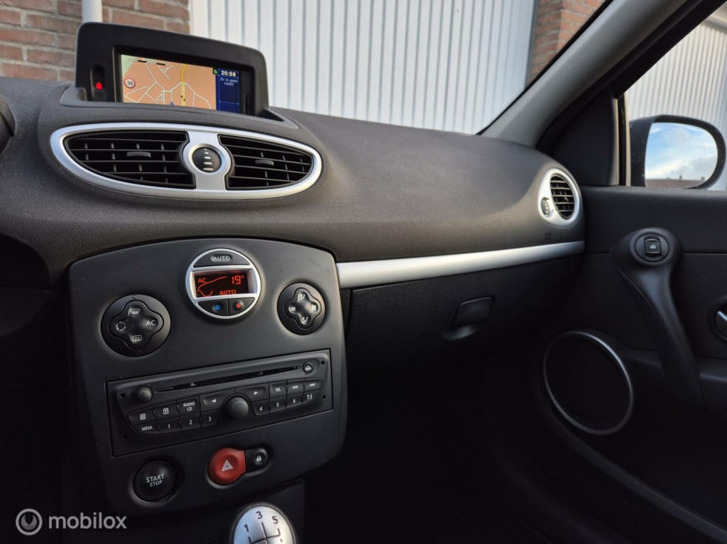 Renault Clio 1.2 tce dynamique / origineel nl / dealeronderhouden / airco /