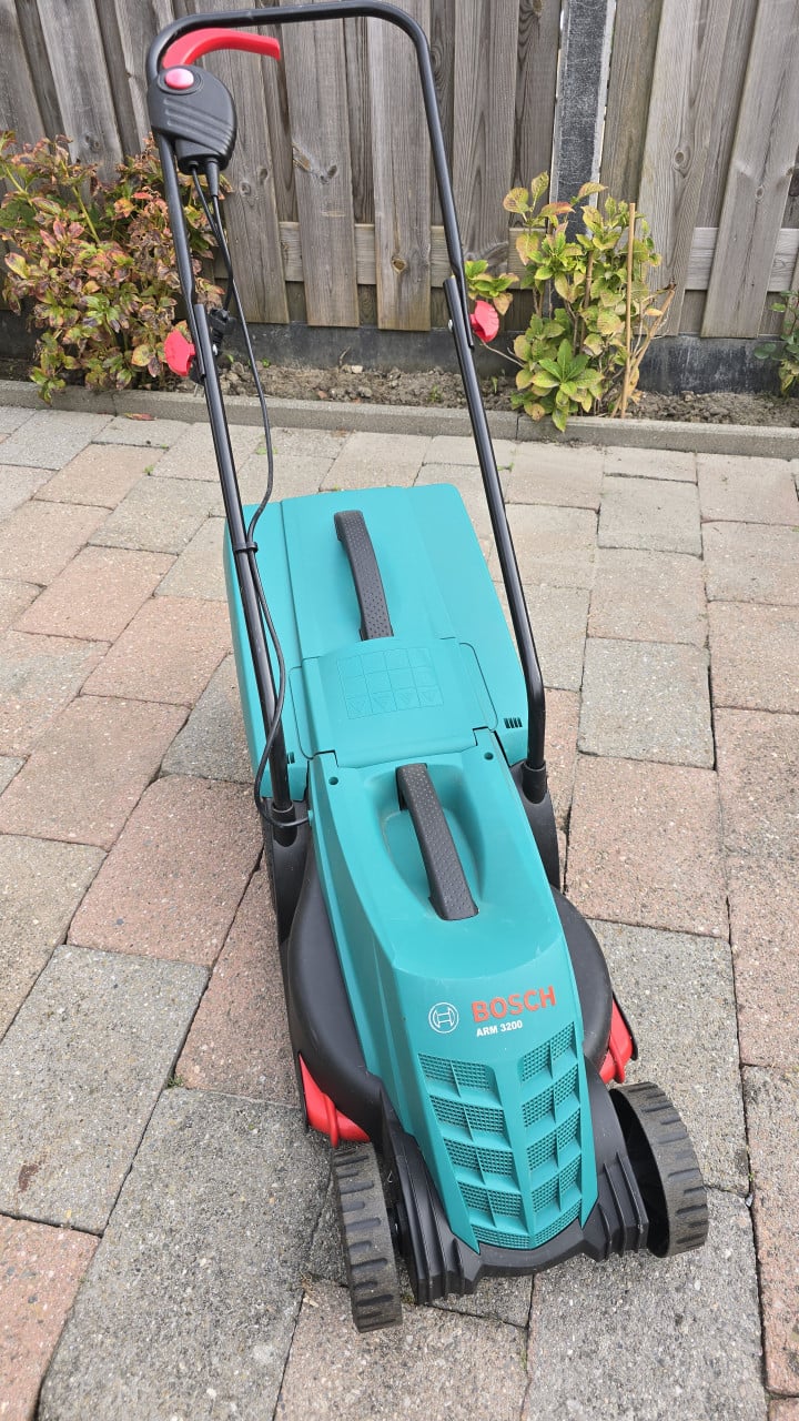 Bosch ARM 3200 elektrische grasmaaier