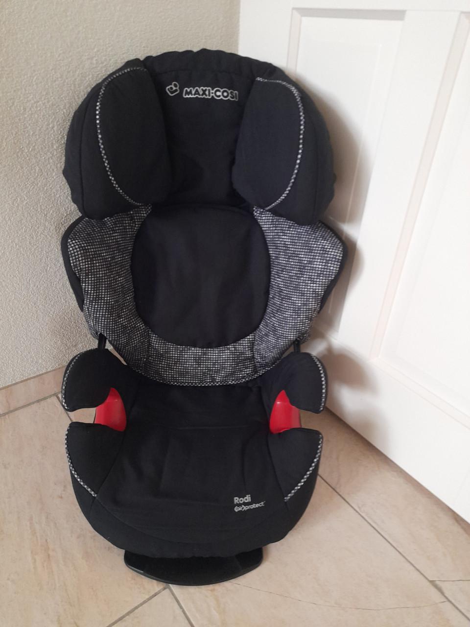 Maxicosi Rodi  autostoel 15 / 36 kg (in goede nette staat)