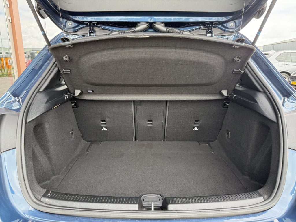 Mercedes-Benz A-Klasse amg 35 4matic edition 1 premium plus | burmester | p