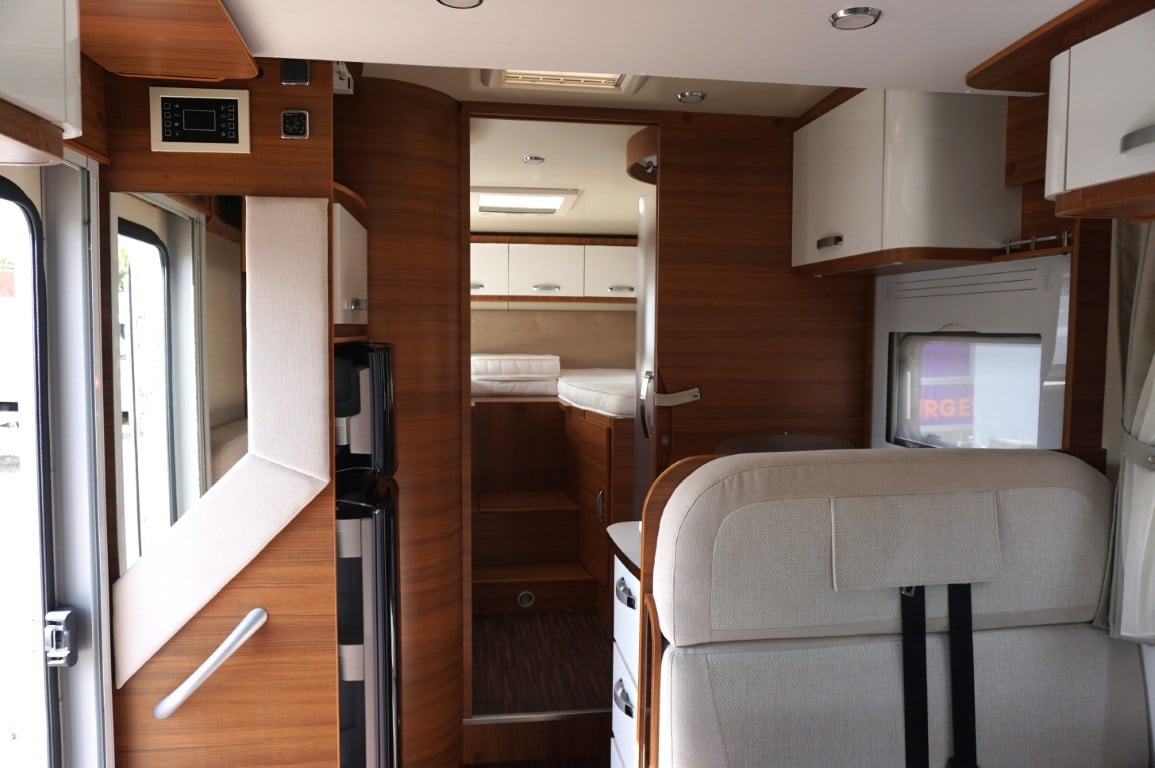 Elnagh Baron 73 uit 2018 met 56.000km in prima staat!