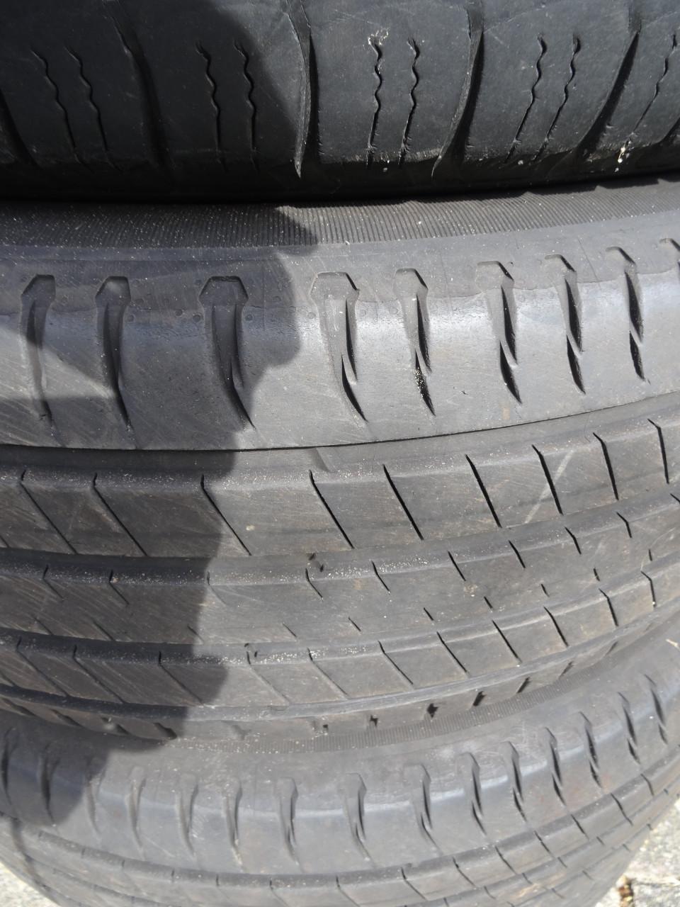 Vier autobanden van merk Mazda CX5