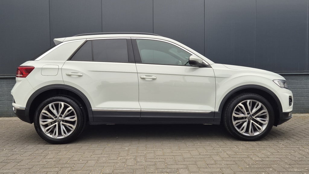 Volkswagen T-roc 1.5 tsi sport r *navi*camera*virtual*acc*blind-spot*clima*
