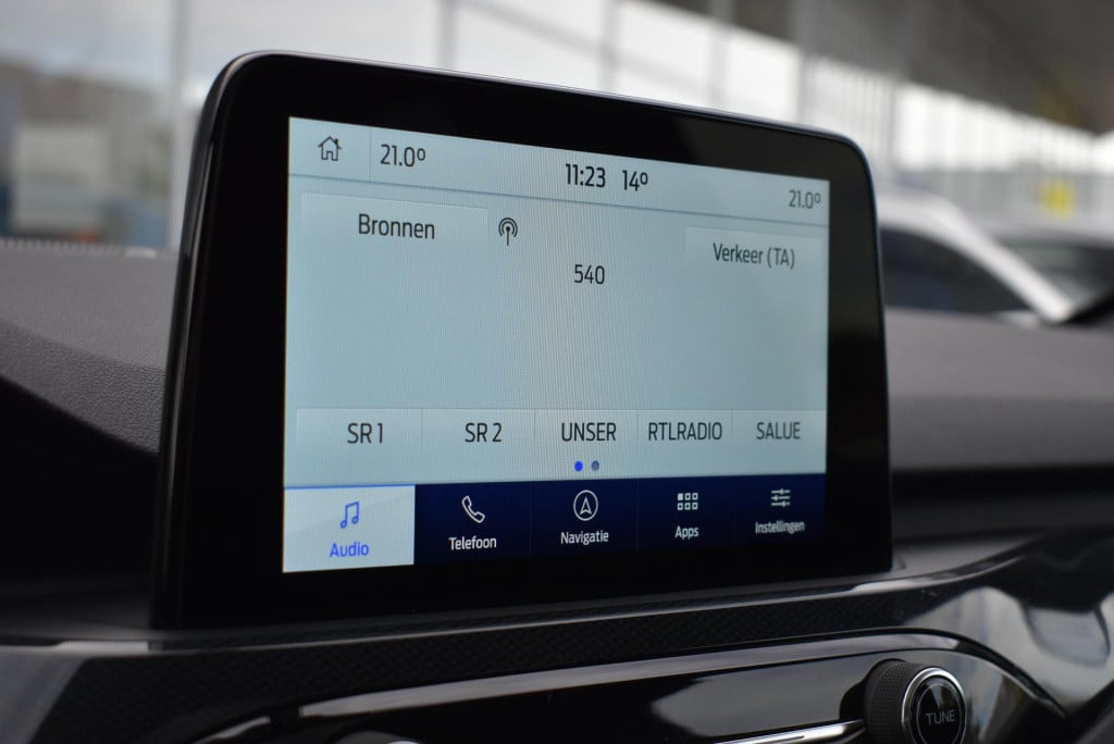 Ford Kuga 2.5 phev st-line x | climate control | cruise control | winterpak