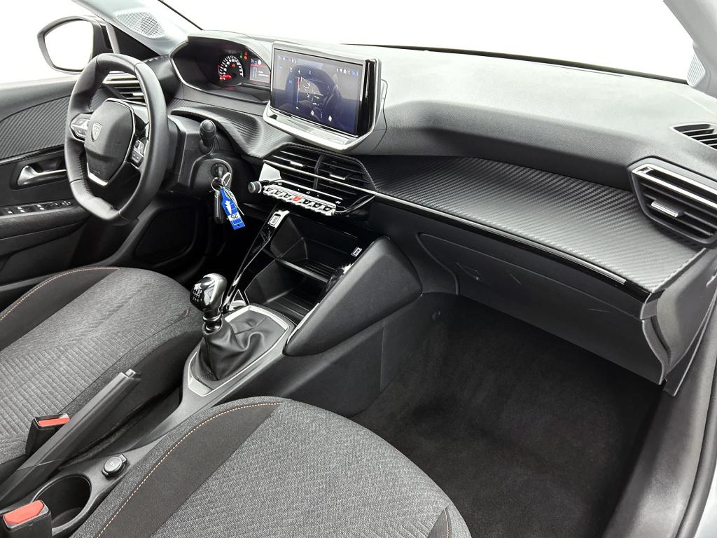 Peugeot 208 100 pk style | rijklaar | parkeersensoren | navigatie | apple c