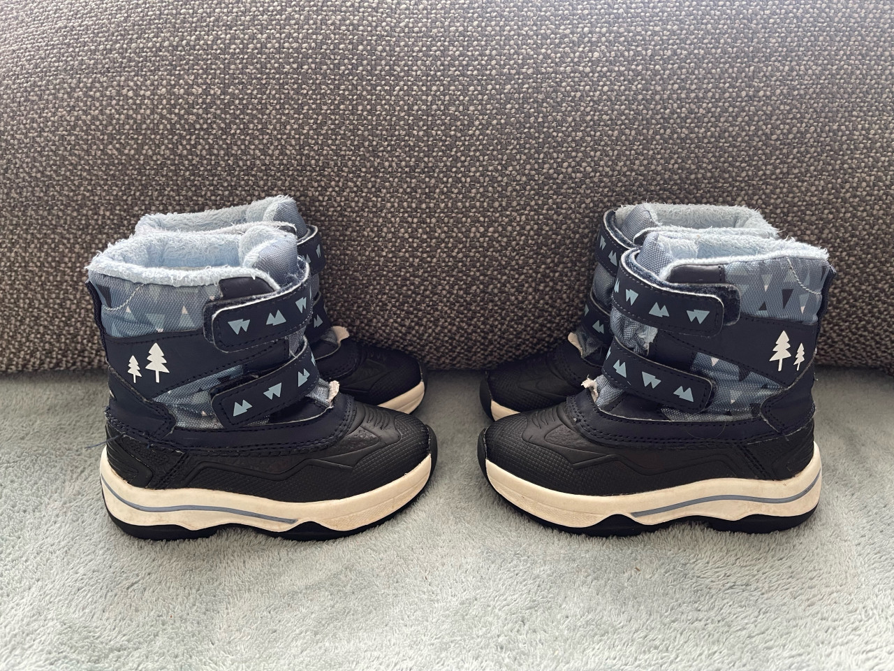 Snowboots/sneeuwlaarsjes tweeling maat 22/23