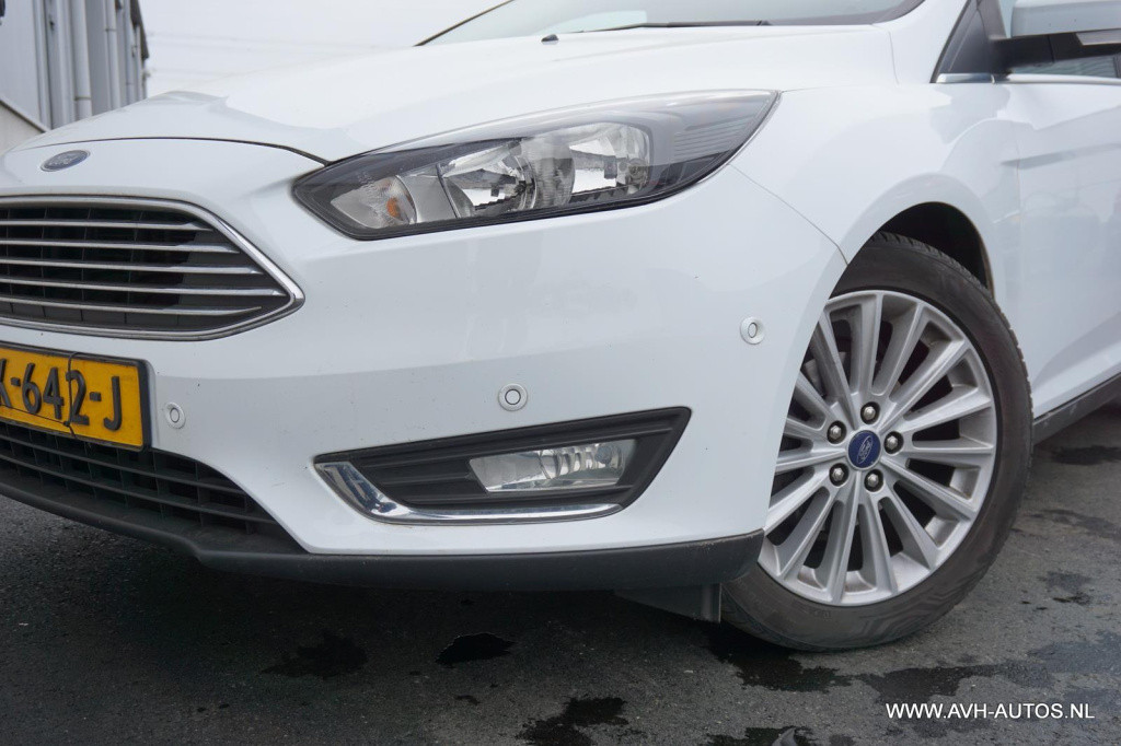 Ford Focus wagon 1.0 titanium