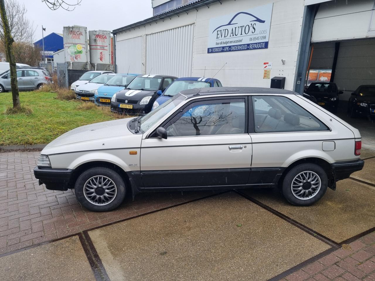 Mazda 323 1.5 GLX Automaat | Voor de liefhebber!