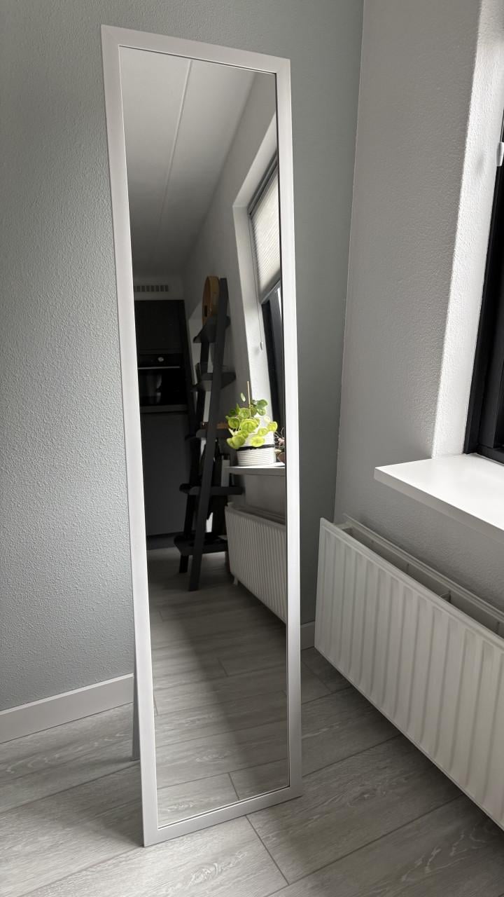 Spiegel staand