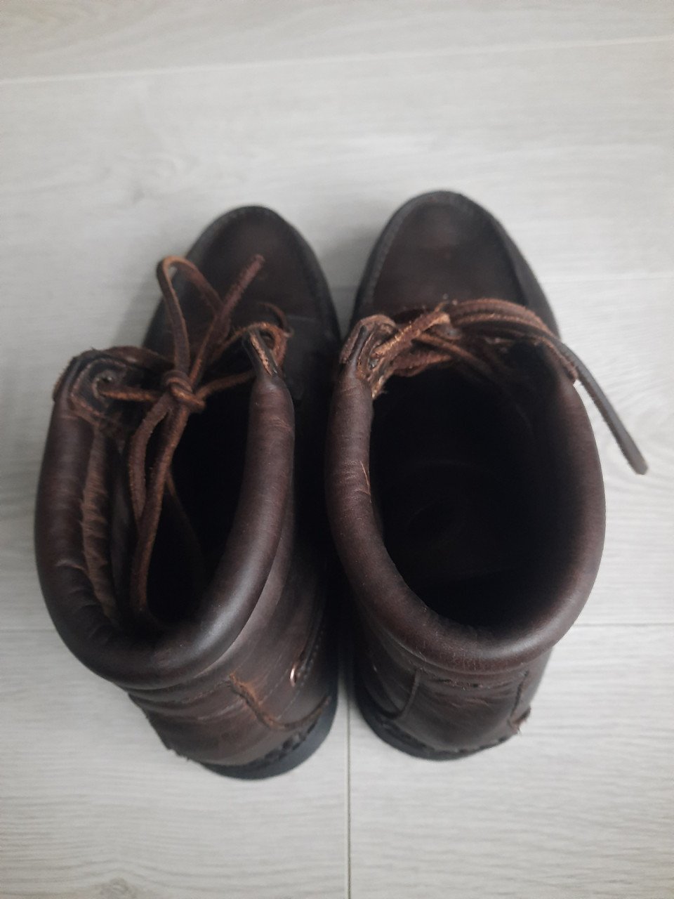 Timberland lederen schoenen bijna nieuw nieuwprijs € 189,- Nu maar € 89,-