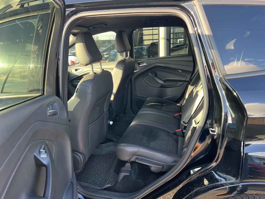 Ford Kuga 1.5 ecoboost 150pk 2wd st line , trekhaak , winterpack