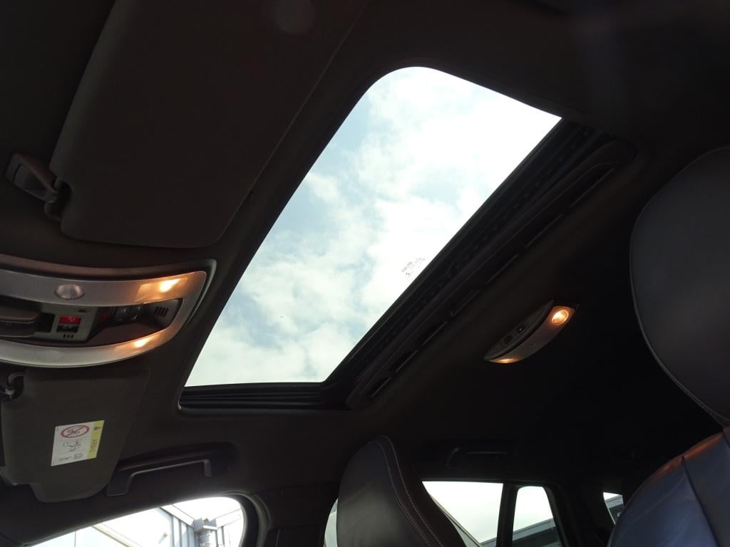 Volvo V60 2.0 t4 business sport r-design | leder | pano | trekhaak