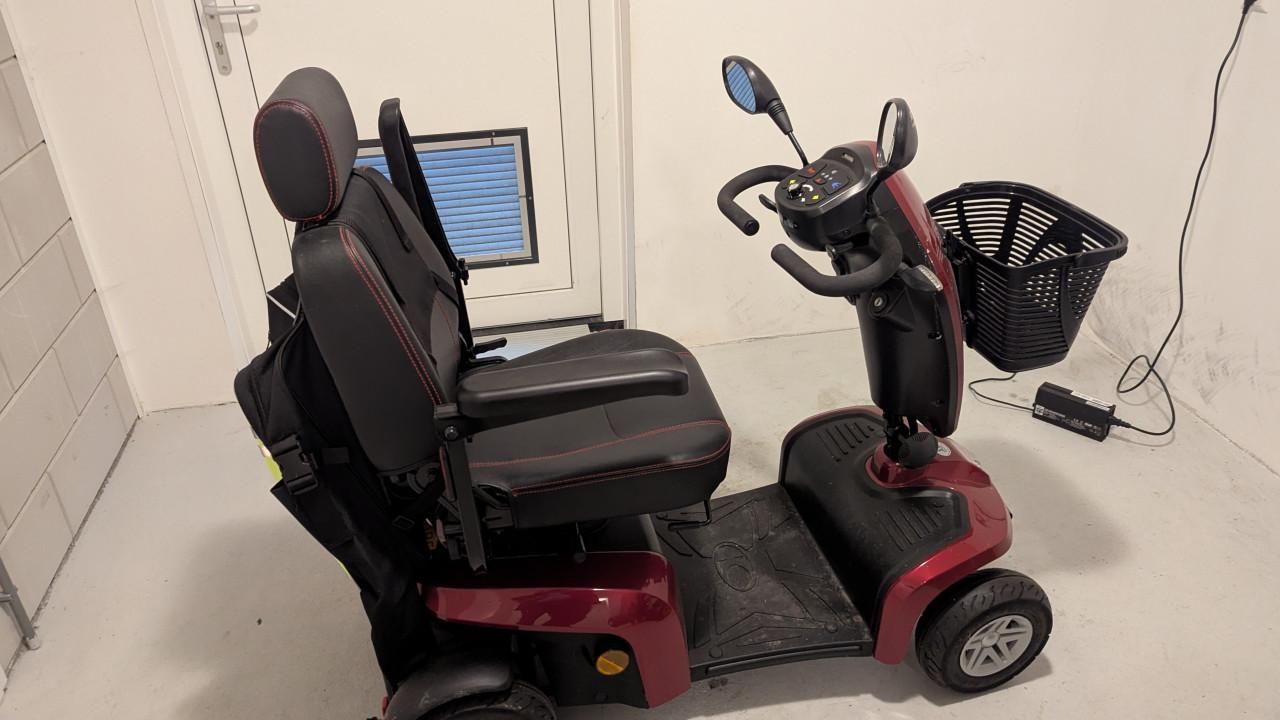 Mooie scootmobiel te koop wegens omstandigheden