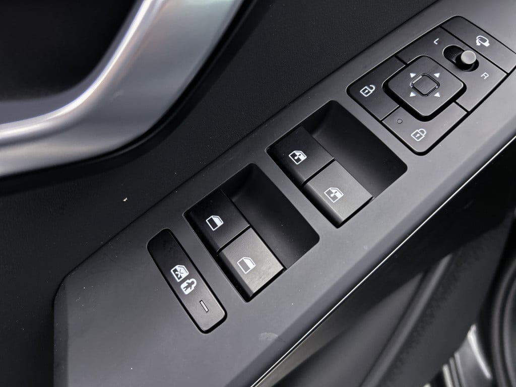 Kia Niro dynamicplusline limited | elektrische stoelen | phev | stoel/stuur