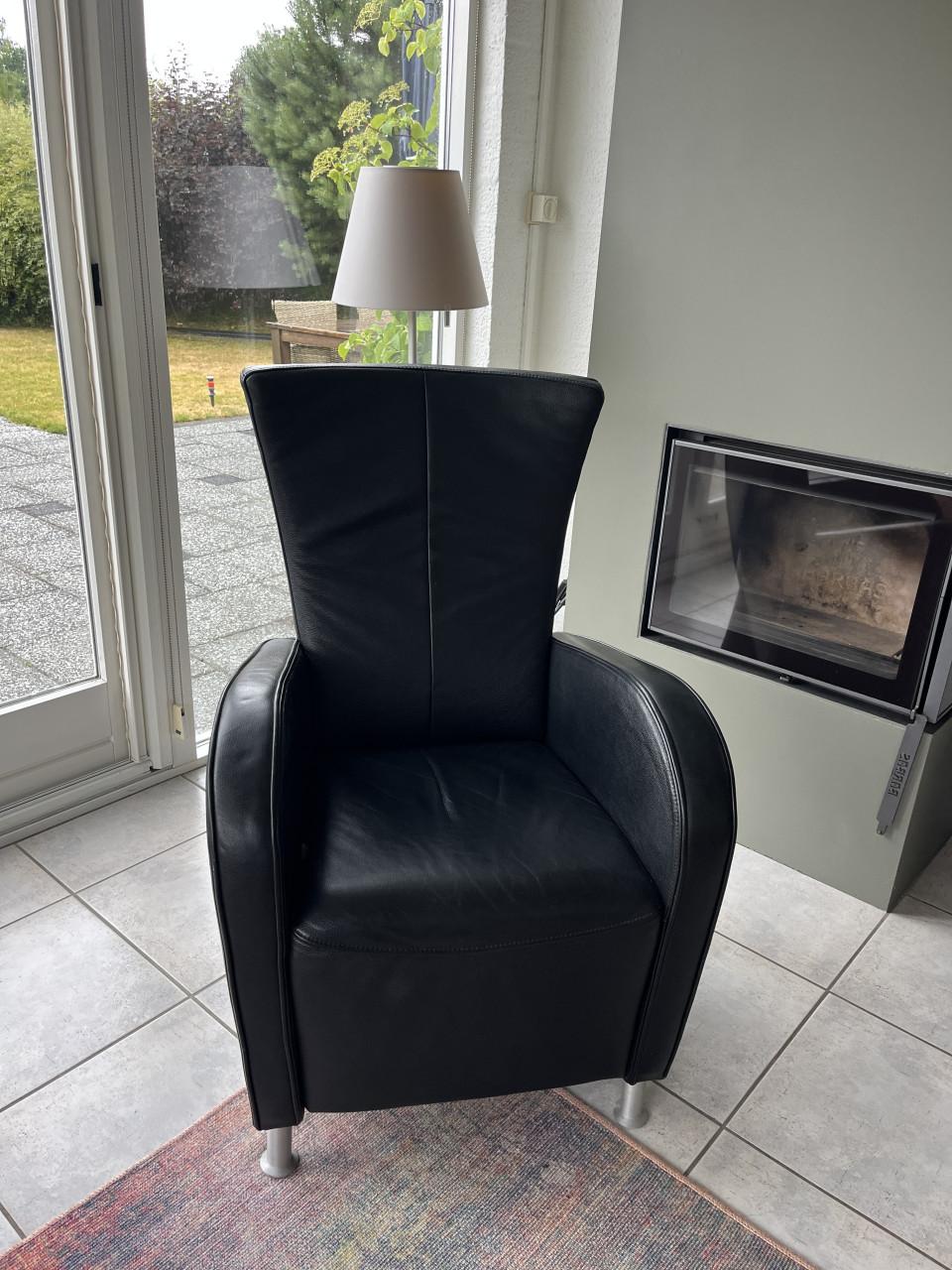 Leren stoel met verstelbare rugleuning