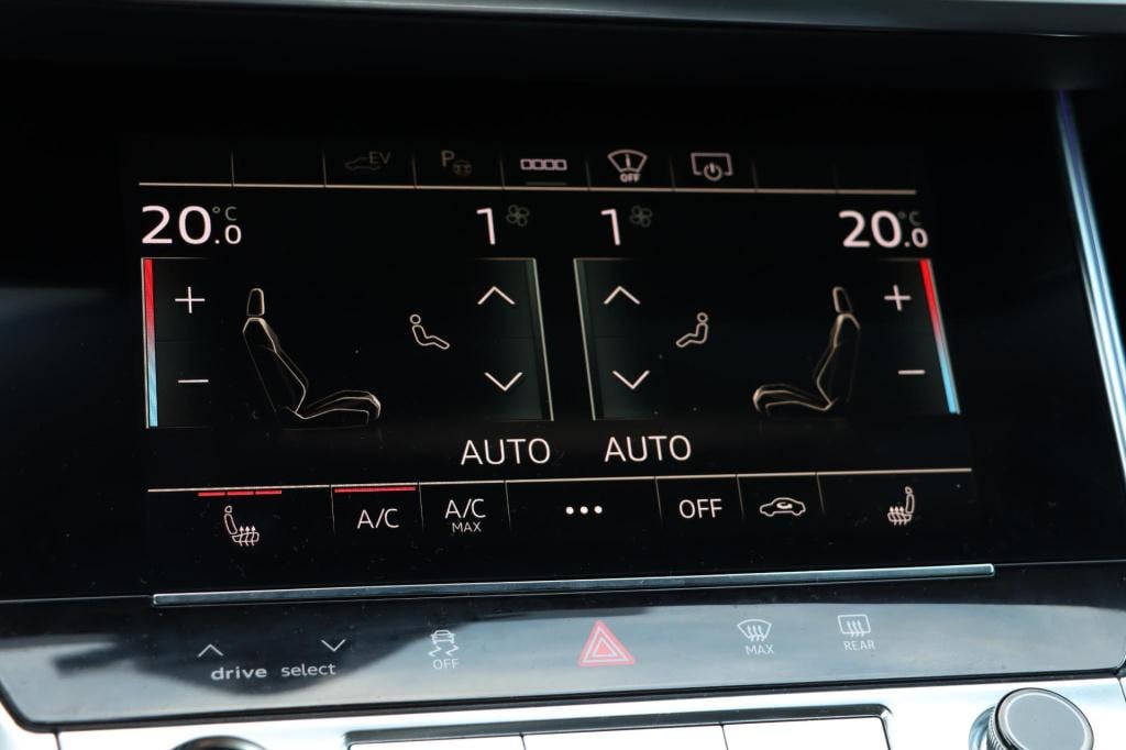 Audi A6 avant 55 tfsi e quattro s edition competition 367pk