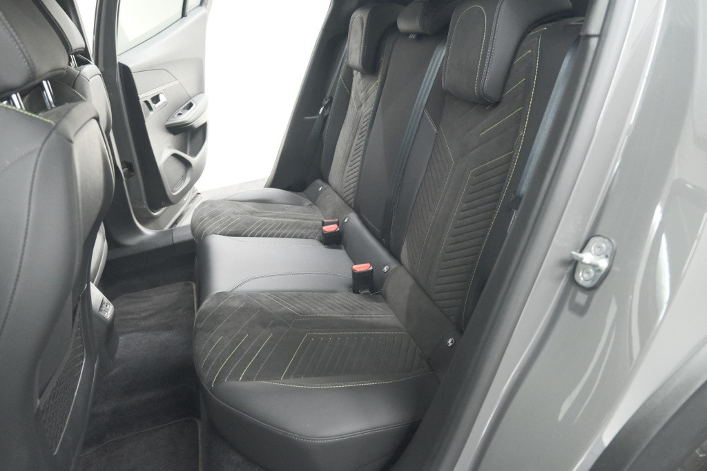 Peugeot 2008 puretech 130 eat8 gt | 360 camera | stoelmassage | adaptieve c