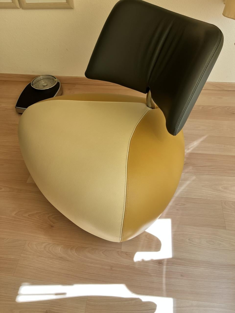 LEOLUX Pallone