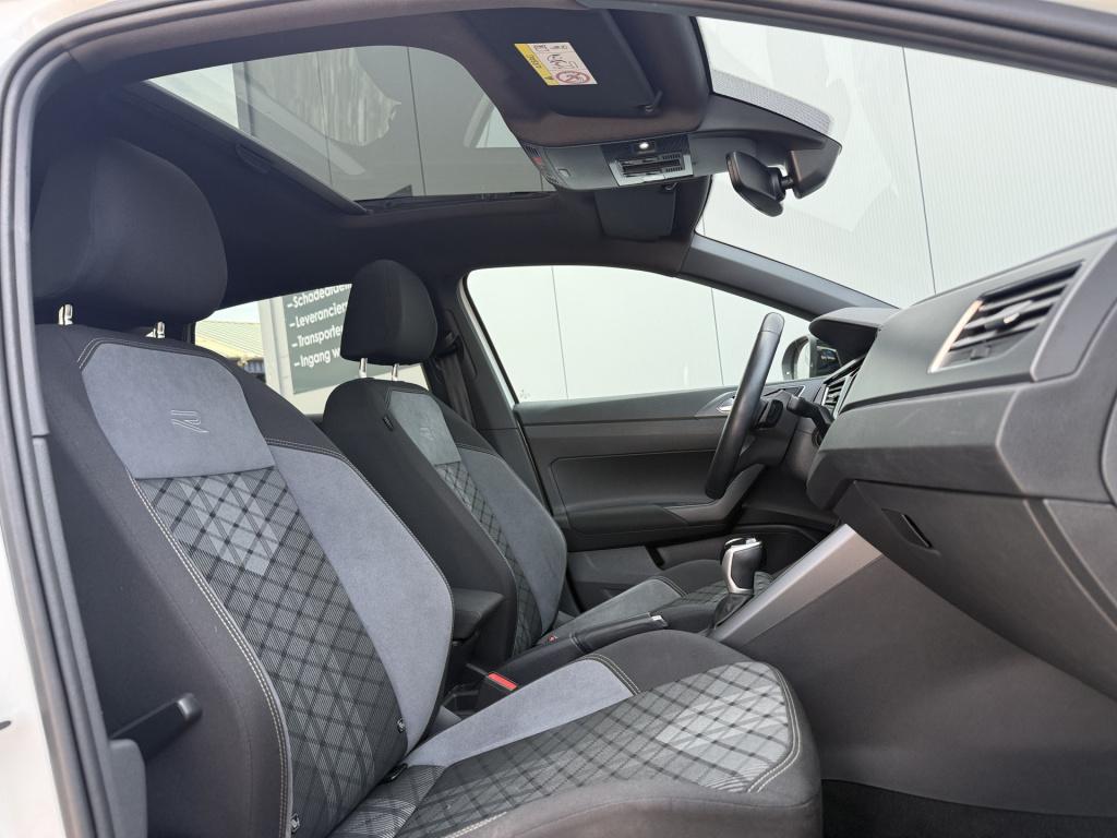 Volkswagen Taigo 1.0tsi 110pk dsg r-line | pano dak