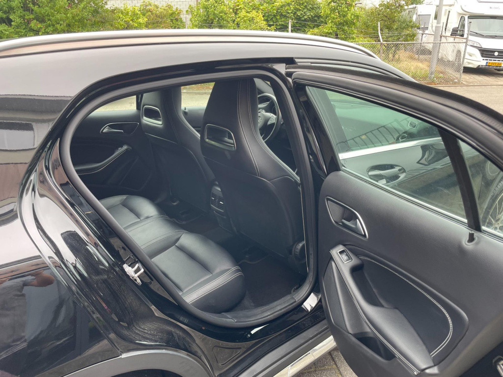 Mercedes-Benz Gla-klasse 200 premium plus