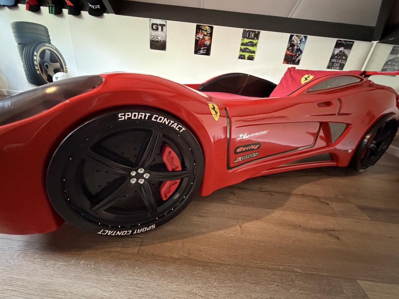 Ferrari Bed