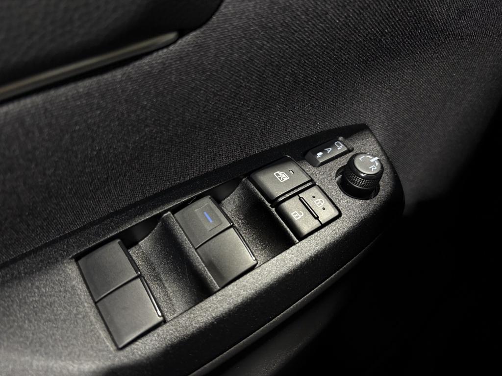 Toyota Yaris Cross 1.5 hybrid team d | navi | pdc | bsm | winterpakket