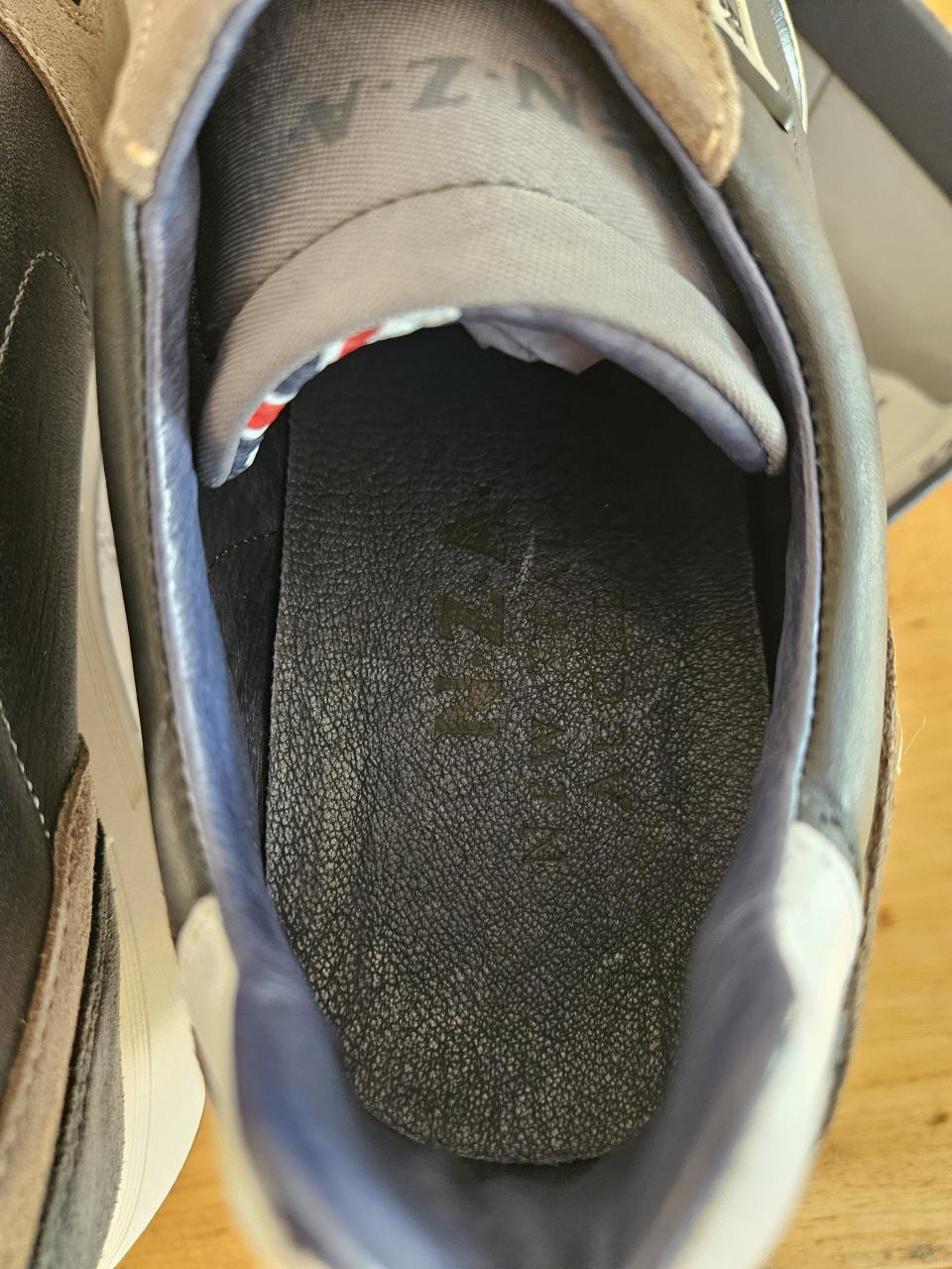 NZA New Zealand Auckland: Nieuwe sneakers