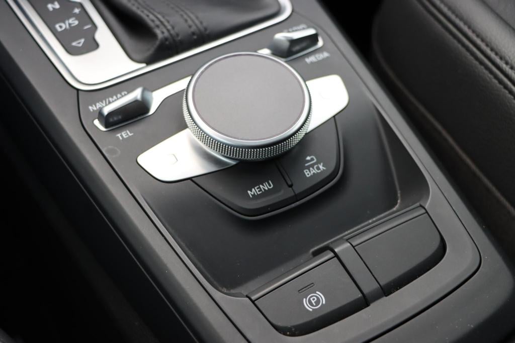 Audi Q2 35 tfsi s edition 150pk s-tronic | panoramadak