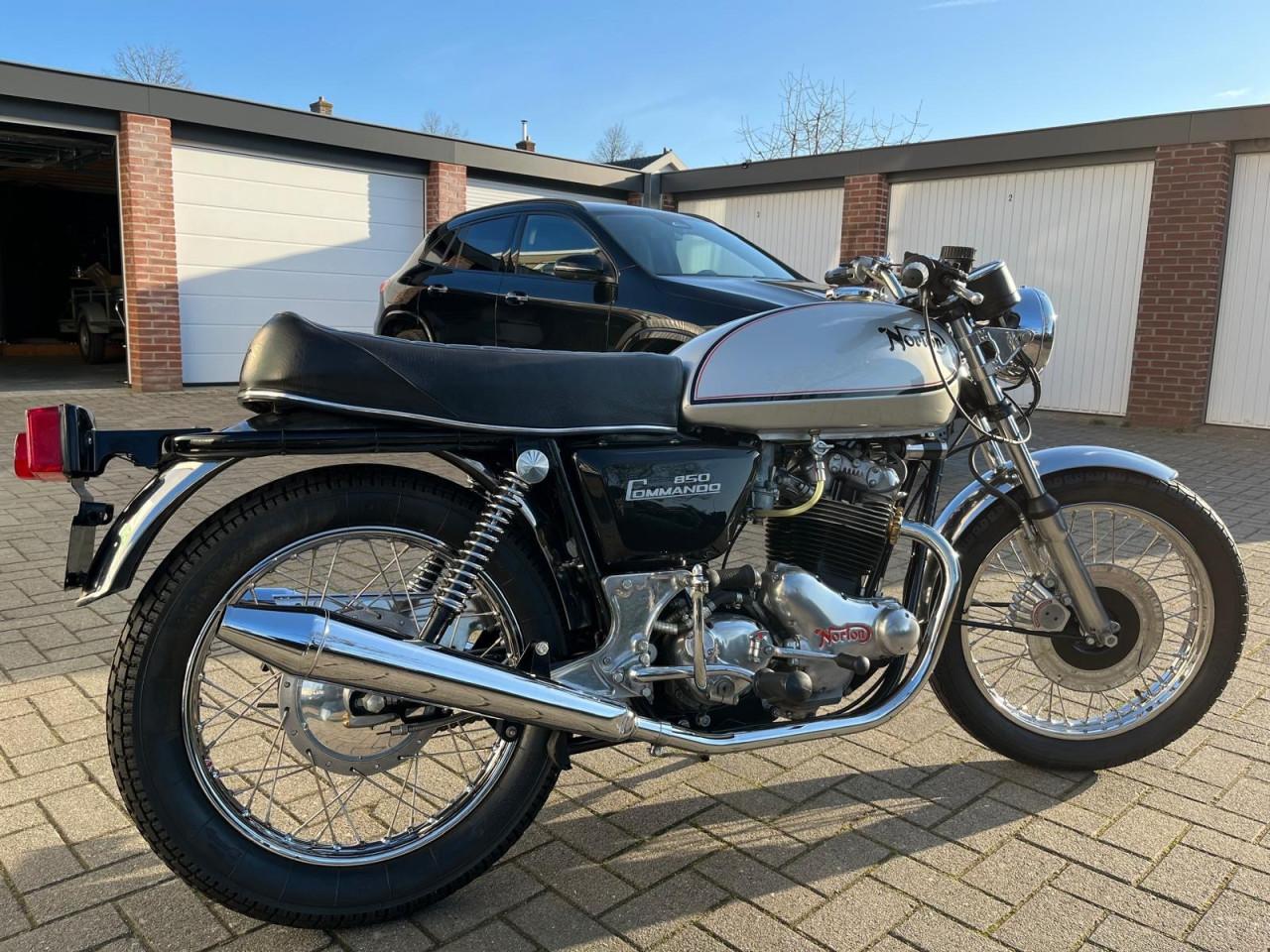 Prachtige Norton motor te koop!