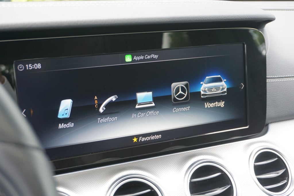 Mercedes-Benz E-Klasse estate 200 premium luxury l panorama dak l massage l