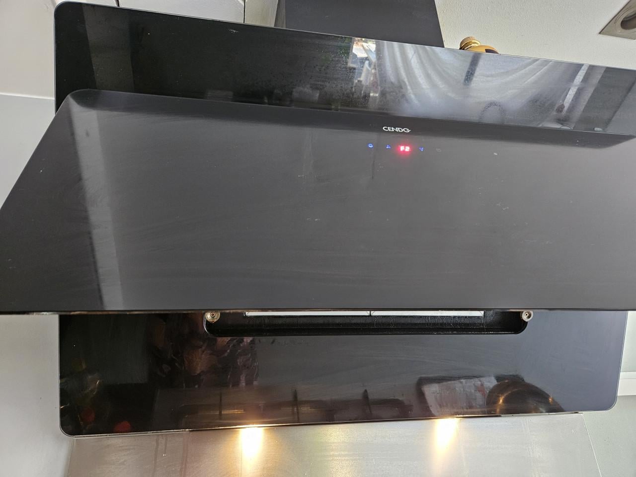 Schuine afzuigkap 90 cm zwart glas