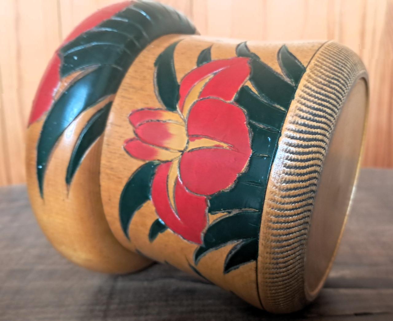 Vintage Amsterdamse school art deco kluwenpot, wolhouder of wolpot