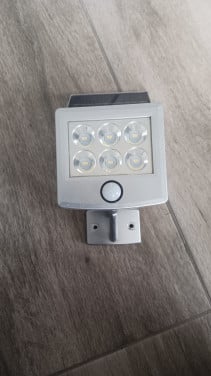 Buitenlamp met zonnepaneel