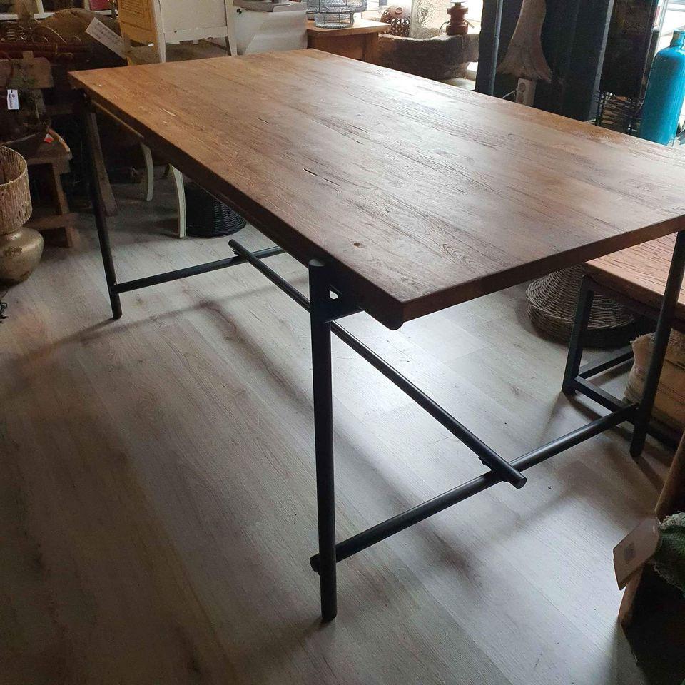 OOK VOOR STOER EN SOBERE DECO KIJKT U BIJ 3Z FACTORY IN ARNEMUIDEN, MAAR