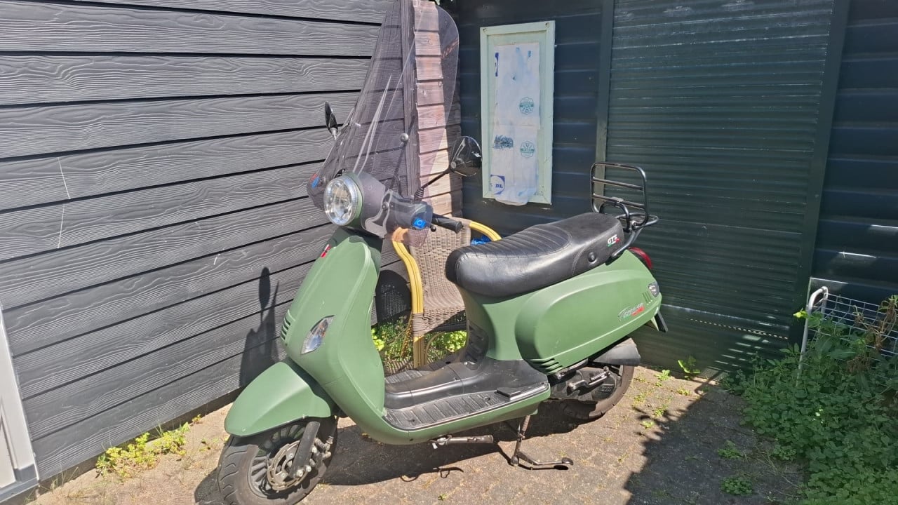Snorscooter GTS Toscana; juni 2020 nieuw gekocht