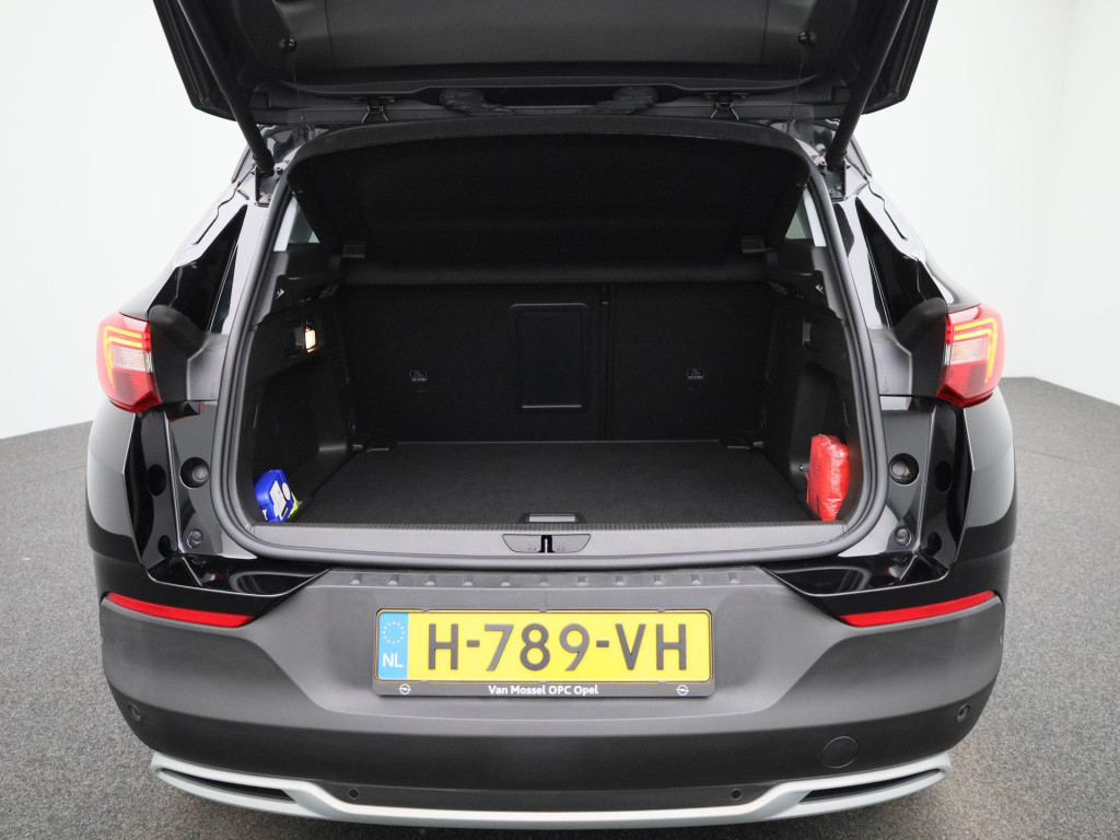 Opel Grandland X 1.2 turbo business executive | lmv | parkeer sensoren | el